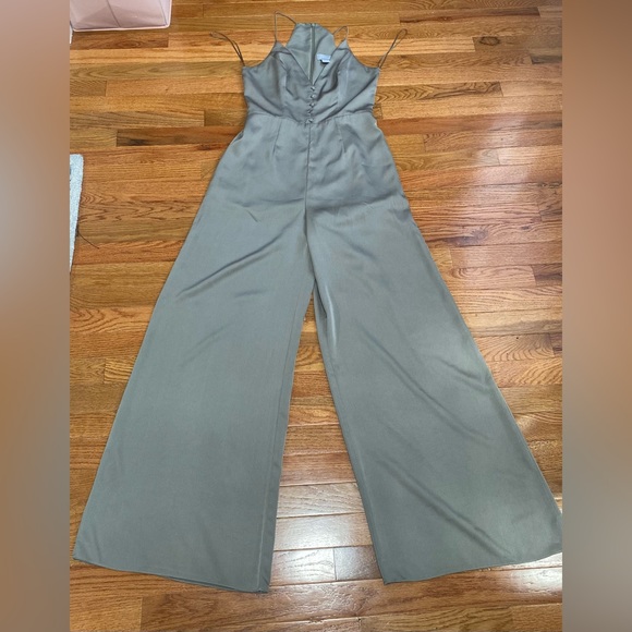 Finders Silky Jumpsuit Wide Legs Spaguetti Straps Metalic Olive Size M - Picture 1 of 10